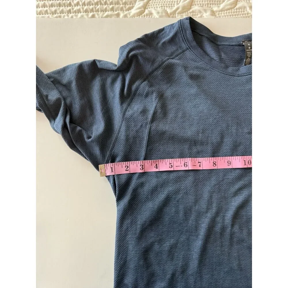 Lululemon Metal Vent Tech Long Sleeve T-Shirt Men XL Stretch Lightweight Blue